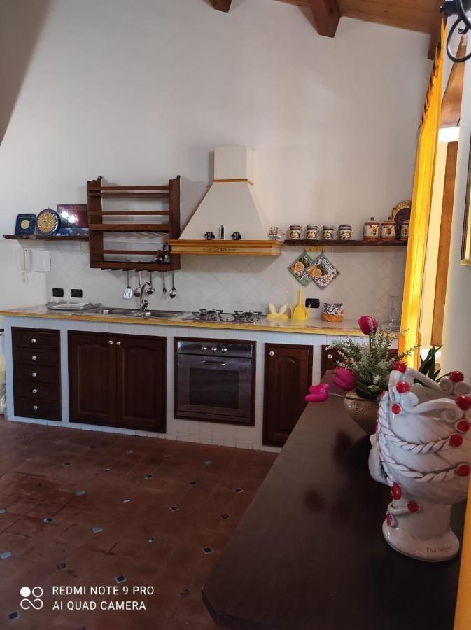 B&B Il Padrino Savoca Exteriér fotografie