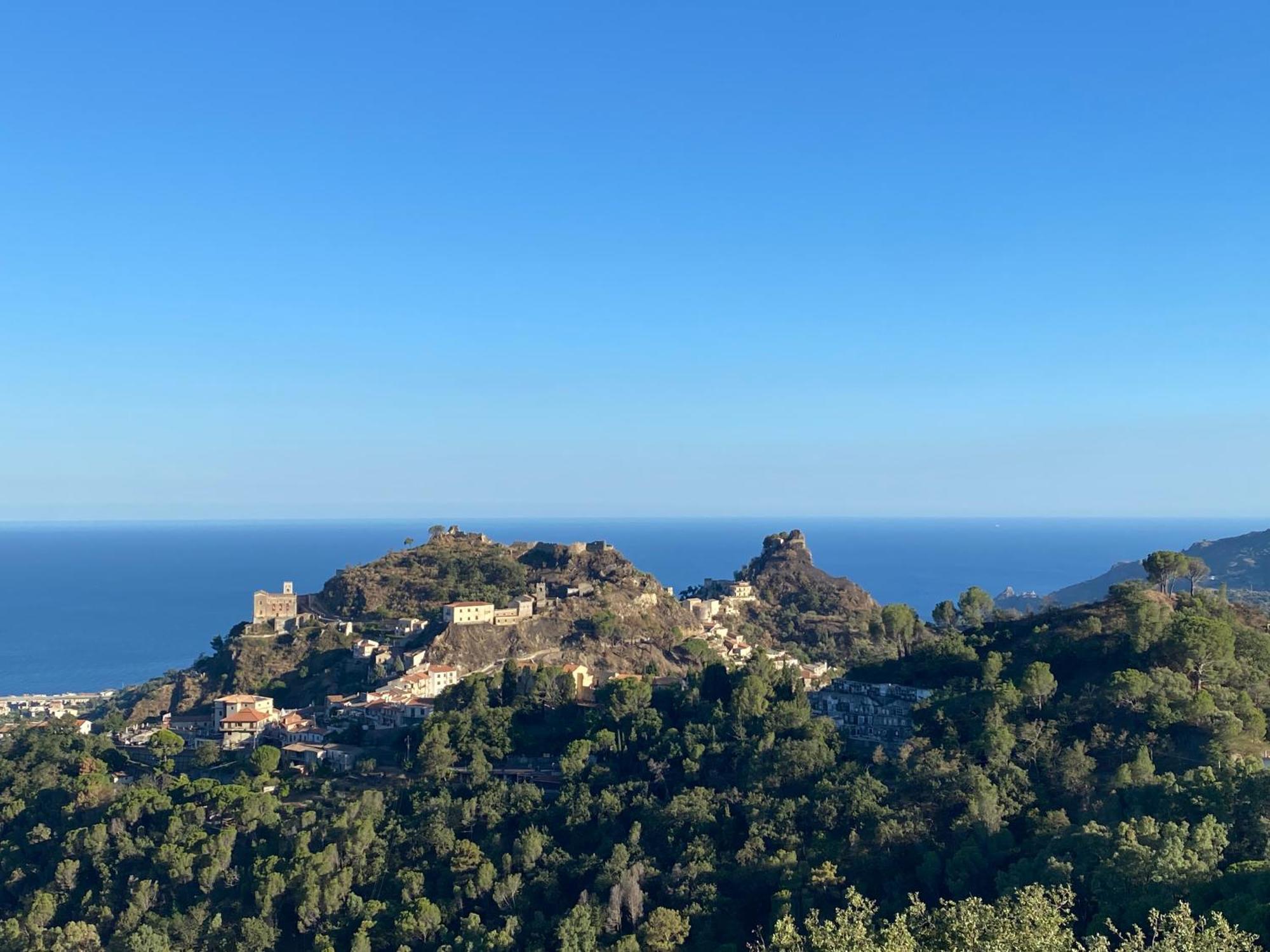 B&B Il Padrino Savoca Exteriér fotografie