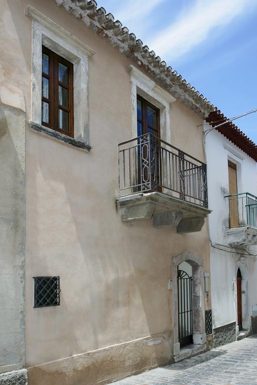 B&B Il Padrino Savoca Exteriér fotografie