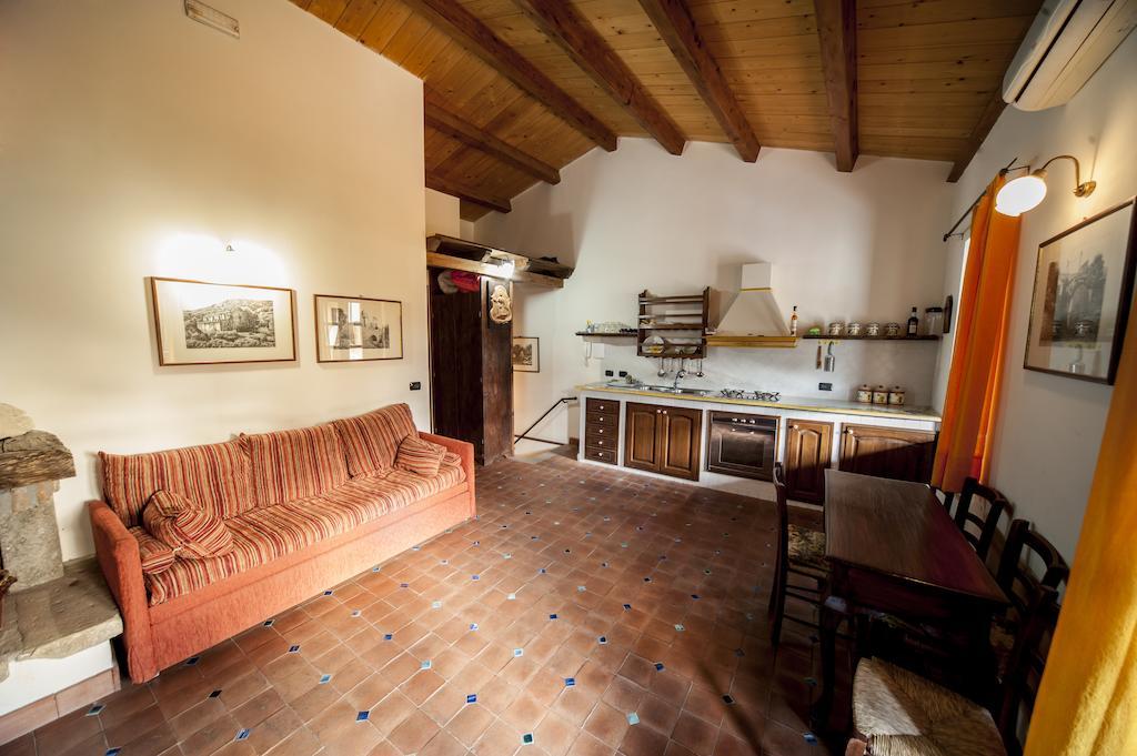 B&B Il Padrino Savoca Pokoj fotografie
