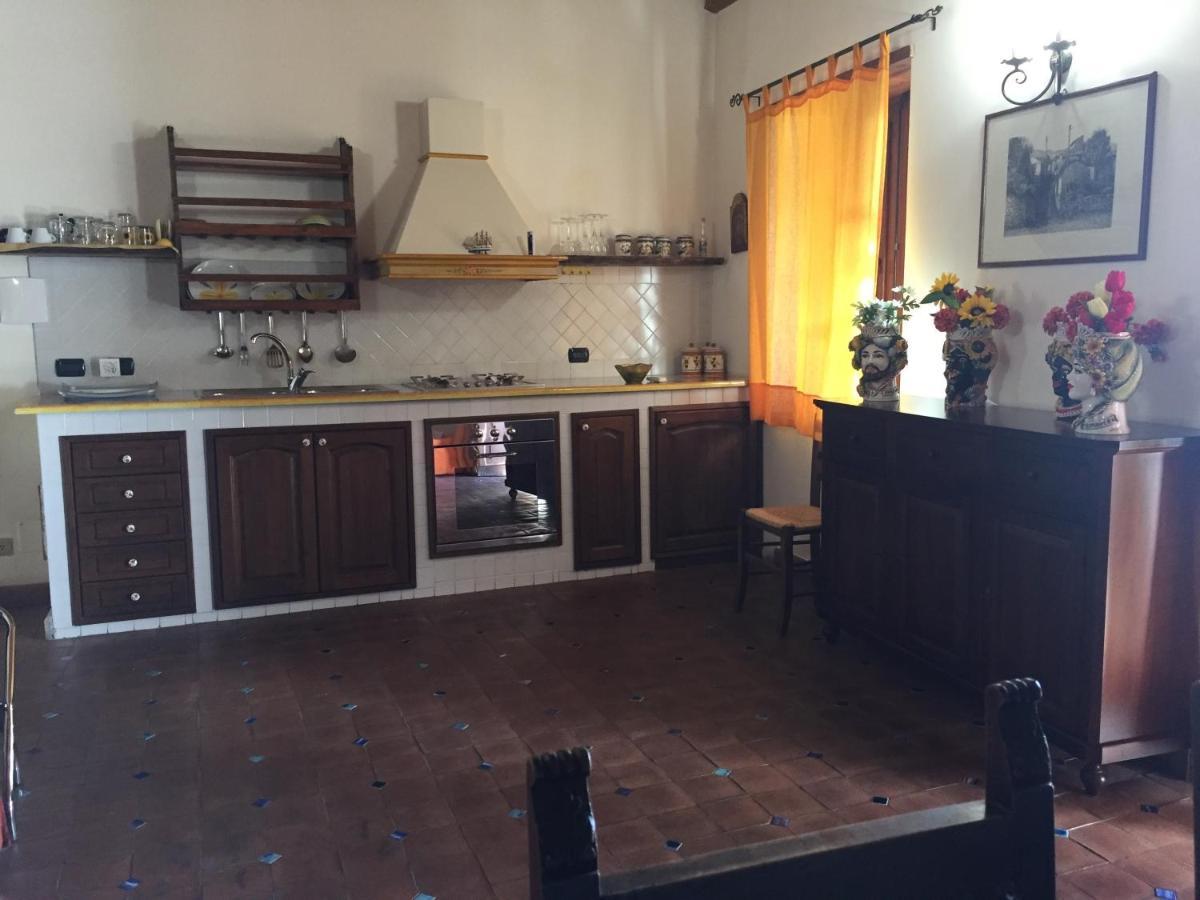 B&B Il Padrino Savoca Exteriér fotografie